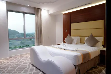 Al Mudawah Hotel Отели в г. Тураиф