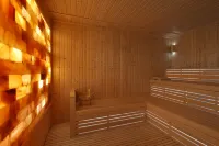 DoubleTree by Hilton Sharjah Waterfront Hotel & Residences - Gym
