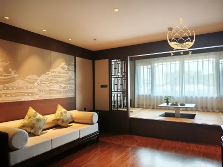 Changzhou Golden Pineapple Zen Inn Hotel (Chunqiu Yancheng Branch) Отели рядом с достопримечательностью «Wujin Museum»