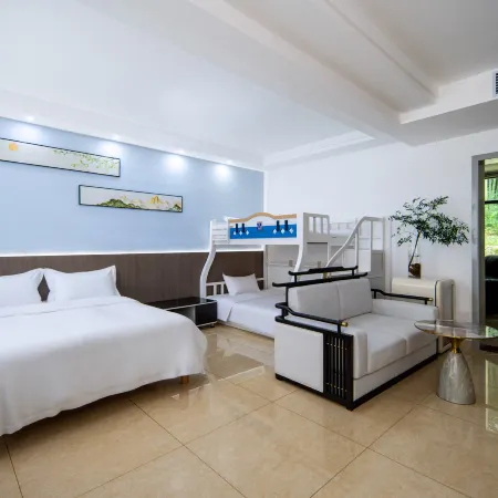 Jiangnan Courtyard Pool Retreat