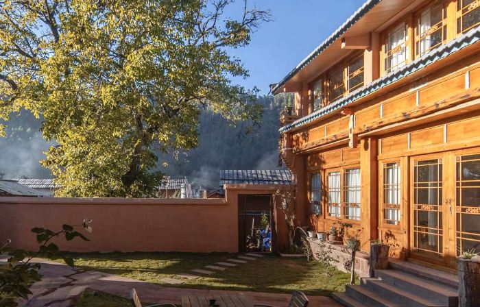 Lanping Shujiawu Township Luoguxuan Hiking Homestay