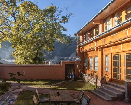 蘭坪ペー族プミ族自治県墅家吾鄉羅古箐徒步民宿 蘭坪ペー族プミ族自治県のホテル