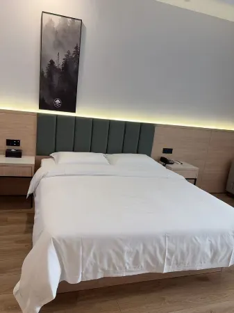 Zhiyuan Homestay (Jingjiang Shanghai City Commercial Plaza)