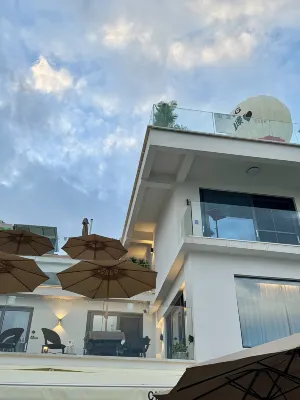 Chujing Homestay - Pools