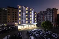 Yunji Movie Hotel (Kunming Century Jinyuan Shopping Center Erji Road Subway Station) โรงแรมในCentury City Area