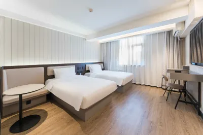 HanTing Hotel (Baoding Chaoyang South Street Wanbo Square) Hotels in Baoding