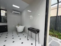 Bihai Yinhu Yijian · Hot Spring Villa - สระว่ายน้ำส่วนตัว