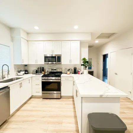 near rowland heights pomona 2 bedroom &2 bath Apt