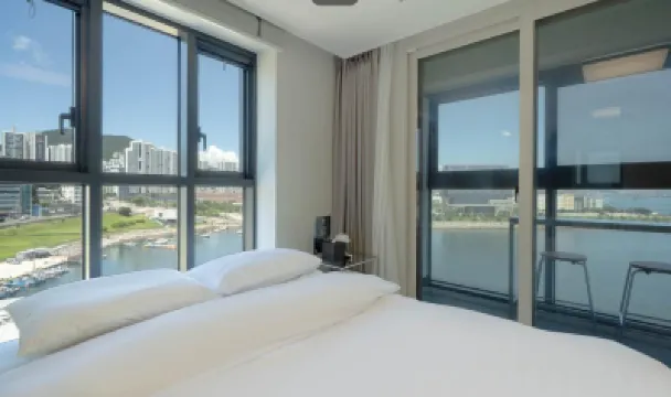 Busan Hotel Grazie Hotels near Taejongdae Jagalmadang