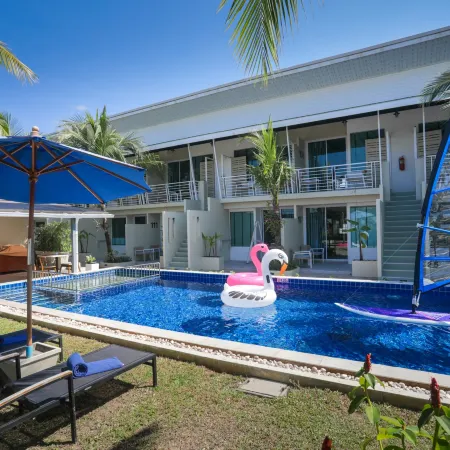 Impress Resort Отели рядом с достопримечательностью «Ват Си Сунтхон»