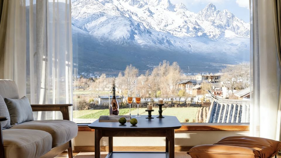 Baisha Pine Retreat · Private Villa with Snow Mountain & Golden Peak View