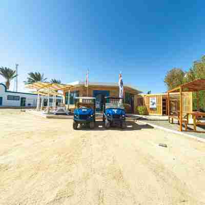 Shoni Bay Resort Hotel Exterior