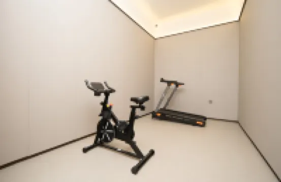 Magpie · Happiness Hotel