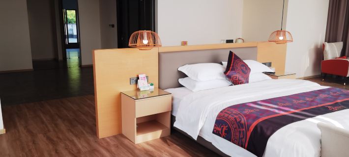 Luoyue Time Wenquan Homestay Hoteles en Ningming