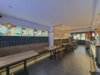 Elong ME Hotel (Chenzhou Wuling Square City Hall)