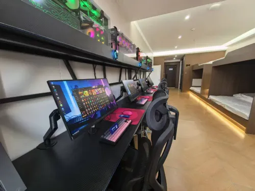 Xinxiang Zhimi E-sports Homestay (Pangdonglai Sanpang Store)