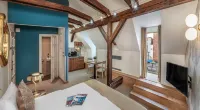 Golden Angel Suites by Adrez