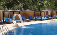 Sama-Sama Hotel Kuala Lumpur International Airport - Rooftop Pools
