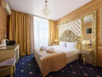 By Zont Hotel Group Sunflower Avenue Hotel Moscow Hotel dekat Kuburan Lenin