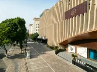 Ni Hao Hotel (Puyang Wanda Plaza Shuixiu Street) - Bãi đậu xe