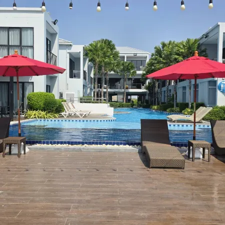 Hatchao Heritage Beachfront Resort