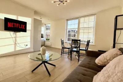 Exceptional 2 bedroom Flat in the Heart of Reading Hotels in 
