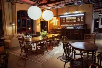 Jinjiang Metropolo Hotel (Xinyang Jigongshan Scenic Area) - bar