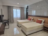 Royale House Hotel Davao powered by Cocotel