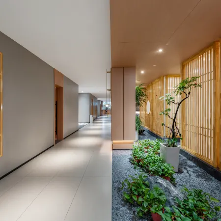 Xinyang Maojian Hotel