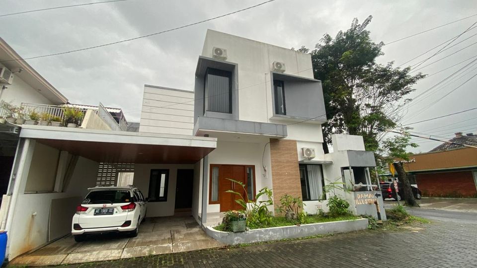 Damai Ilustria by Semesta Management