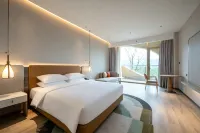 Tonglu Senbo Nature Park & Resort Hotel