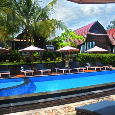 Mamaras Guest House Hotels near Ceningan Cliff
