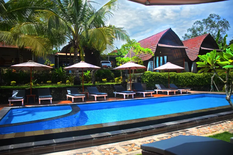 Mamaras Guest House