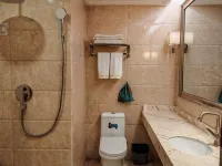 Maqu Ruiji Hotel