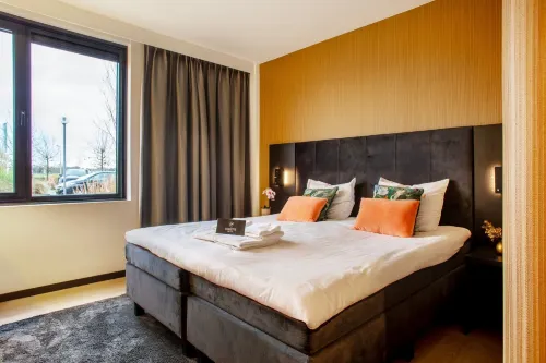 Hotel Lowietje Lisse - Keukenhof - Free Parking - Интернет