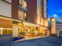Elongme Tycoon Holiday Hotel Hotels near Xzyte Discotech