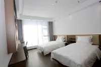 Yuyang Smart Hotel (Grassland Sky Road) - parking