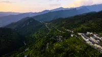 Sacred Mountain Retreat – Fanjingshan - parking