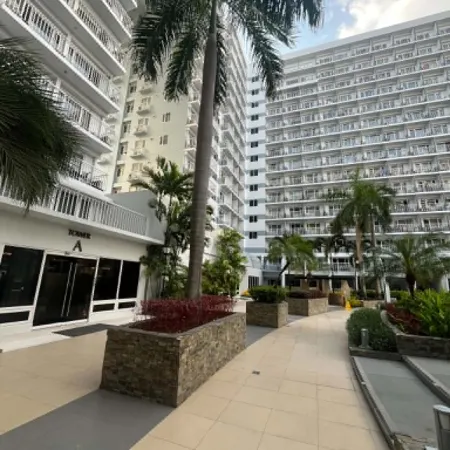Shell Residences MOA Pasay