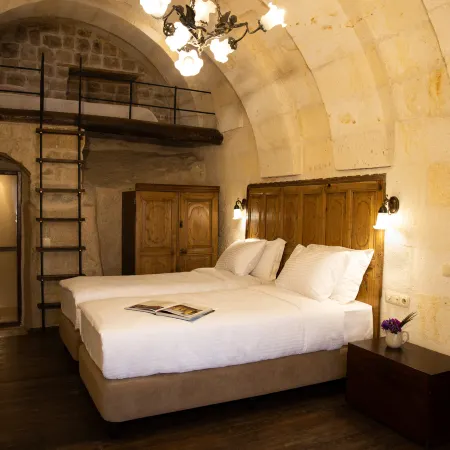 Melekler Evi Cave Hotel