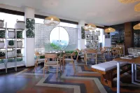 Wimarion Hotel Semarang - Breakfast