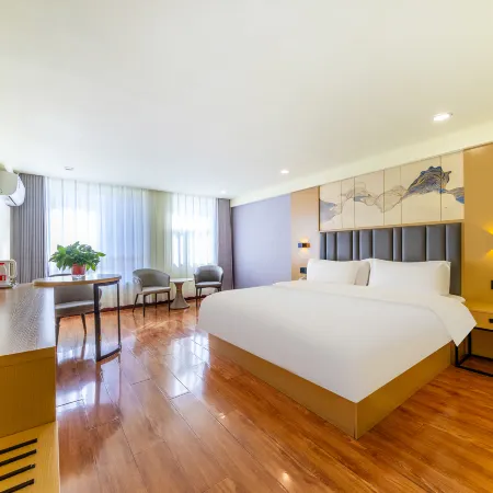 Nalan Hotel (Lanzhou New District Zhongchuan Airport Branch)