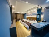 Lancang Yingshanhong Hotel