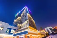 Lavande Hotel •Coach Center Station of Yunyang Hotels near Yunyang Riverside Park