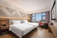 Baiman Hotel (Xiaogan Hanchuan Economic Development Zone Branch) Hotels near Hanchuan Gymnasium