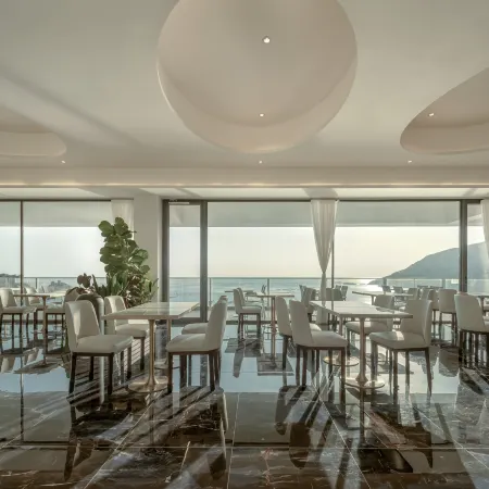 Sea Cliff Hotel