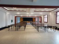 Pingxiang Aiheli Haijing Hotel (Pingxiang Station Redwood Finished Product Trading Market)