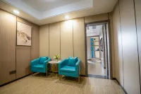 TukE China Light Residence Hotel