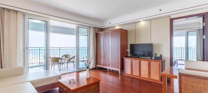 Blue Water Bear · Scenic Apartment Hotel (DongDaiHe Kaisa Phase Four) Hotels in Suizhong