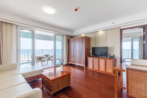 Blue Water Bear · Scenic Apartment Hotel (DongDaiHe Kaisa Phase Four)
